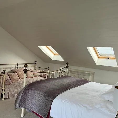 Holiday home Doleen House
