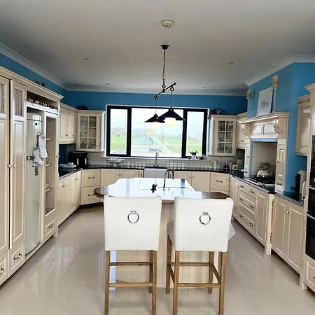 Doleen House *