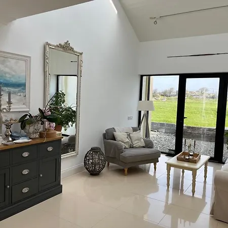 Holiday home Doleen House *
