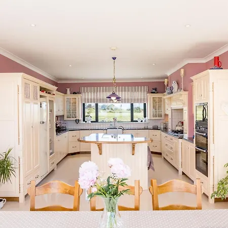 Holiday home Doleen House Ballyconneely