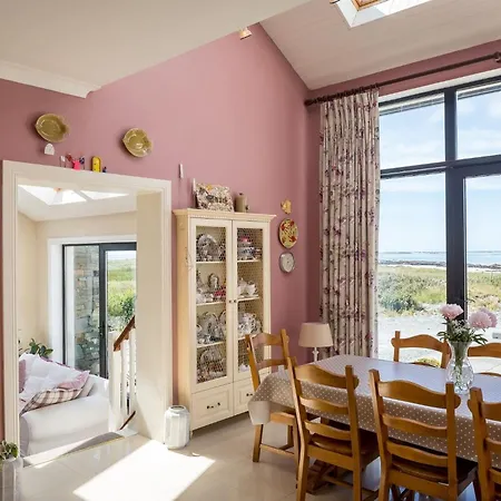 Holiday home Doleen House *